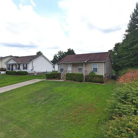 Beautiful Cul-De-Sac Home With A Fenced In Yard! Clarksville Exterior photo