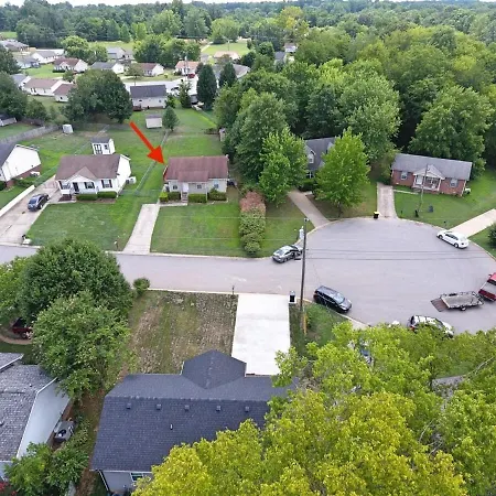 Beautiful Cul-De-Sac Home With A Fenced In Yard! Clarksville Exterior photo