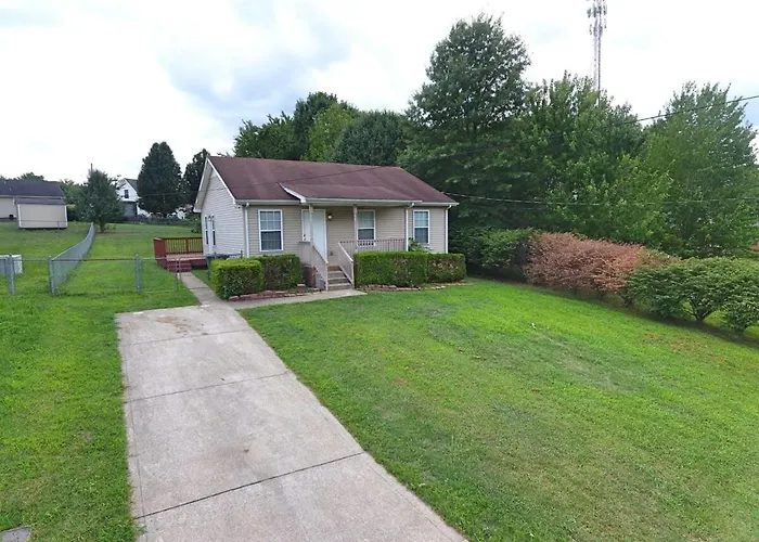 Beautiful Cul-De-Sac Home With A Fenced In Yard!