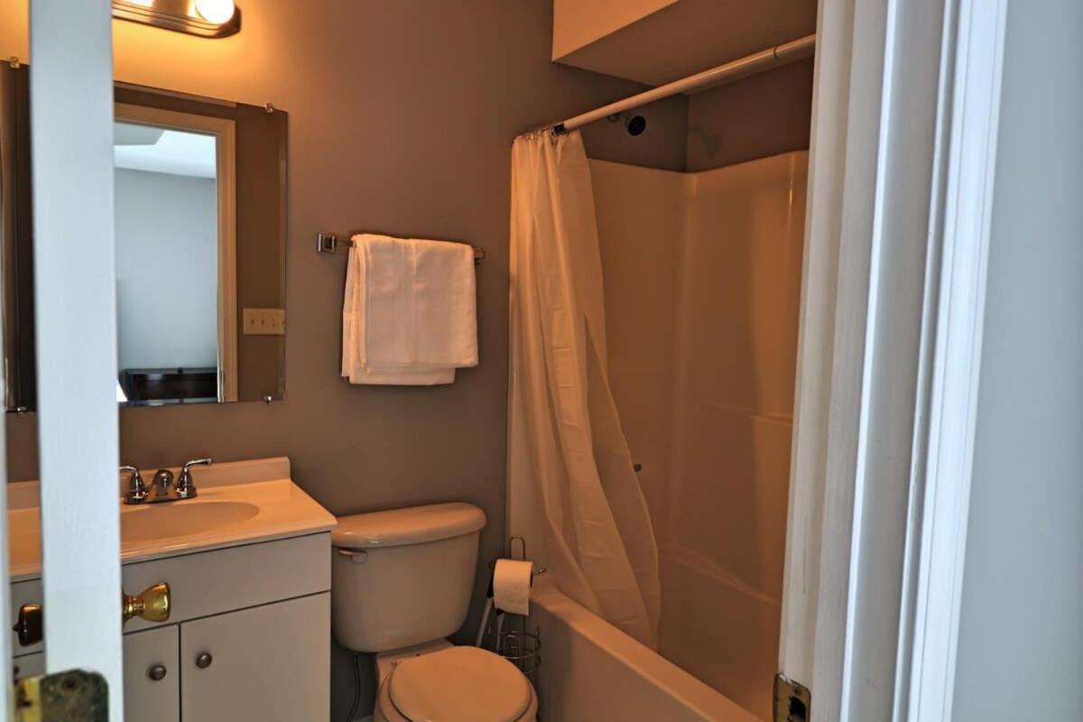 Holiday home Beautiful Cul-de-sac With A Fenced In Yard!