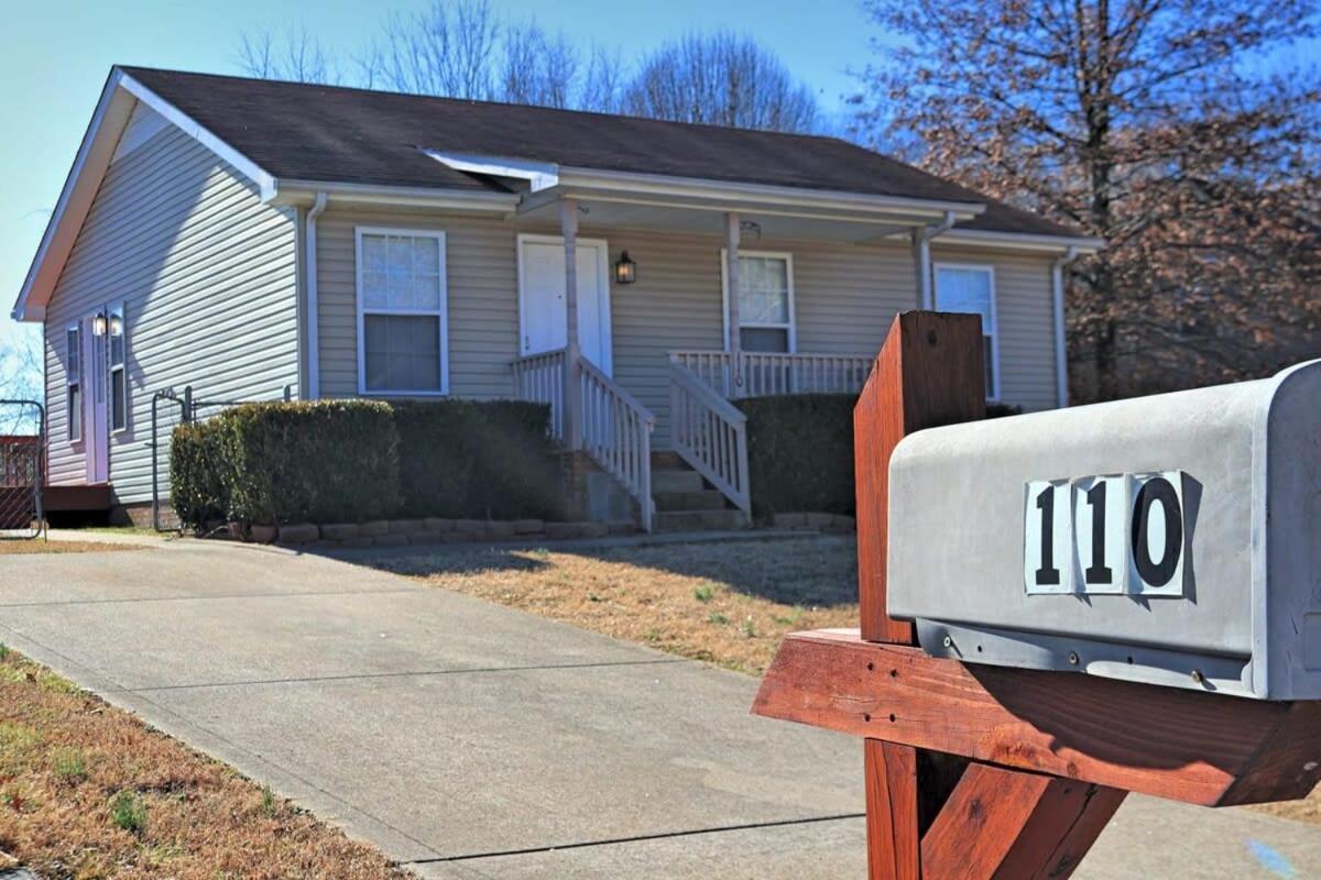 Beautiful Cul-de-sac With A Fenced In Yard! Holiday home *
