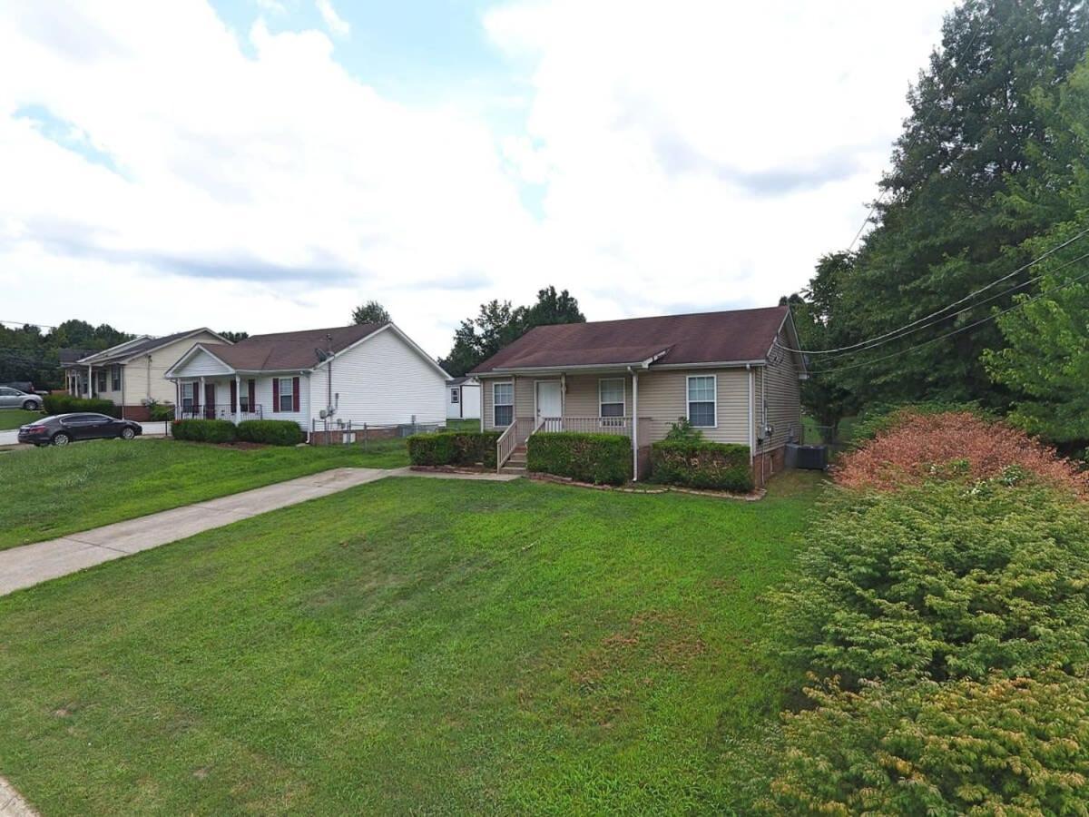 Holiday home Beautiful Cul-de-sac With A Fenced In Yard!