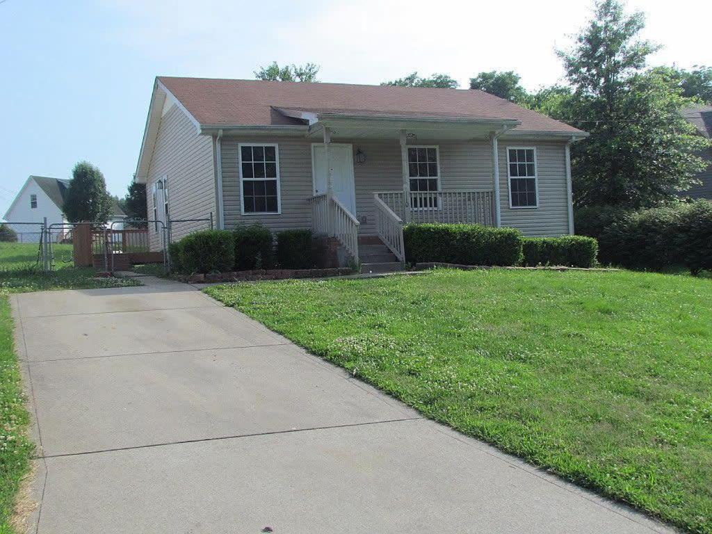 Beautiful Cul-de-sac With A Fenced In Yard! Holiday home